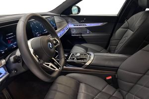 BMW i7 bild 13