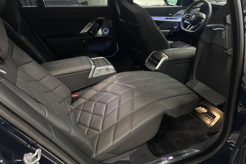 BMW i7 bild 19