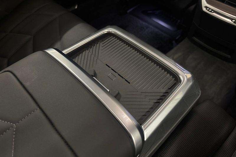 BMW i7 bild 22