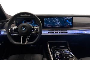 BMW i7 bild 8