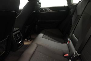 BMW i4 bild 11