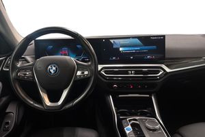 BMW i4 bild 8