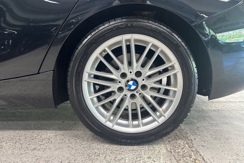 BMW 120 bild 14