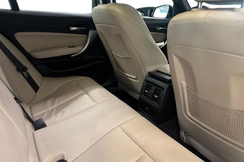 BMW 120 bild 7