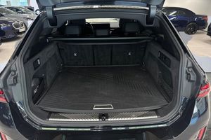 BMW 530 bild 10