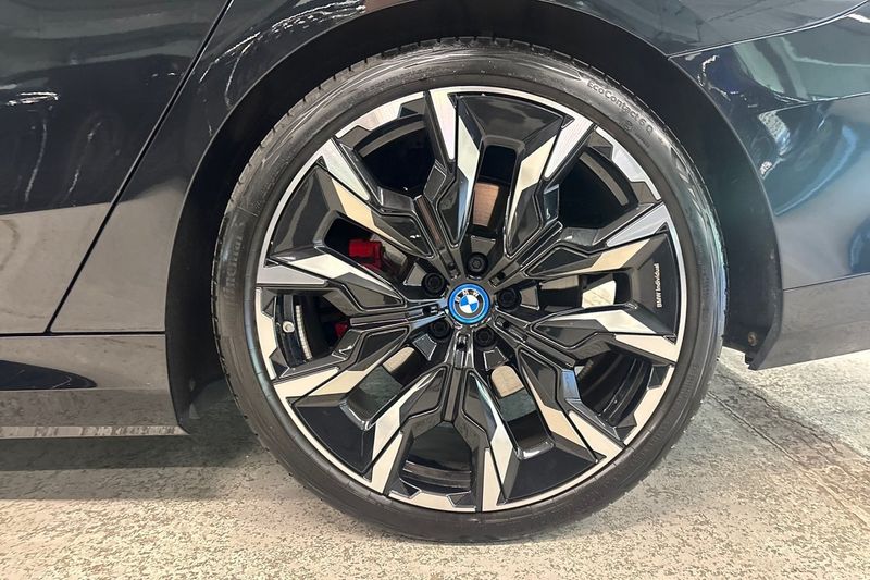 BMW 530 bild 16