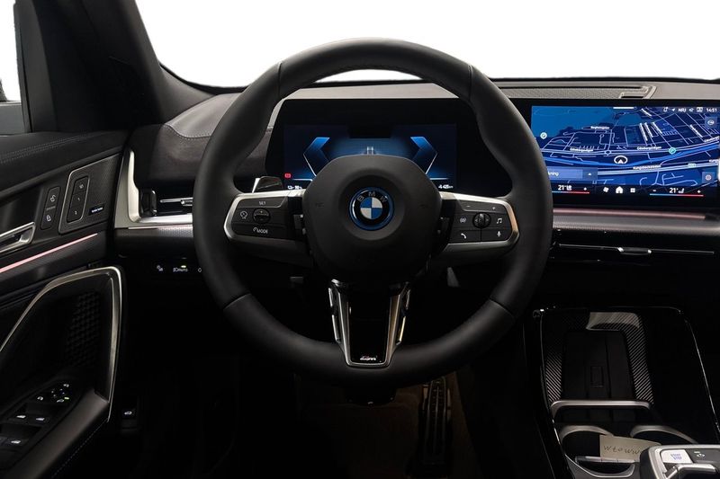 BMW iX2 bild 9