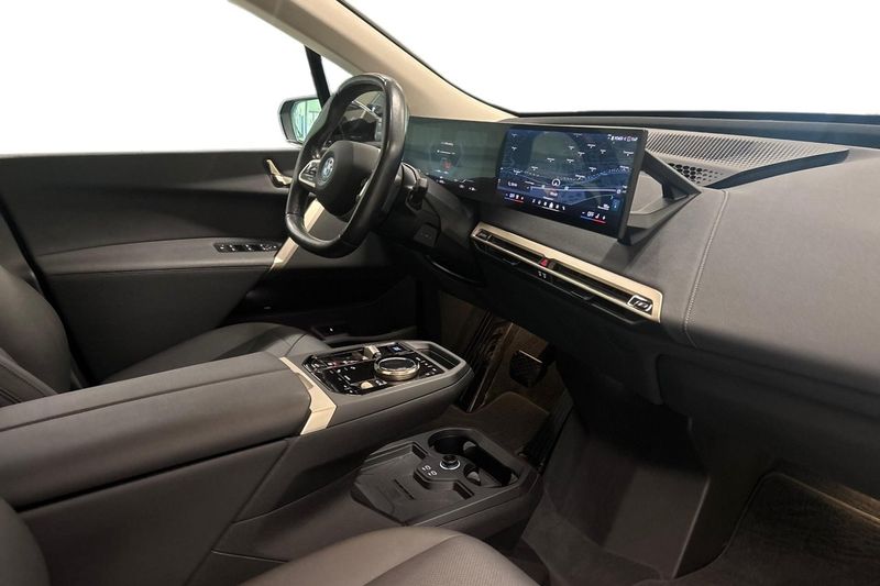 BMW iX bild 6