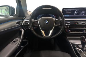 BMW 530 bild 9