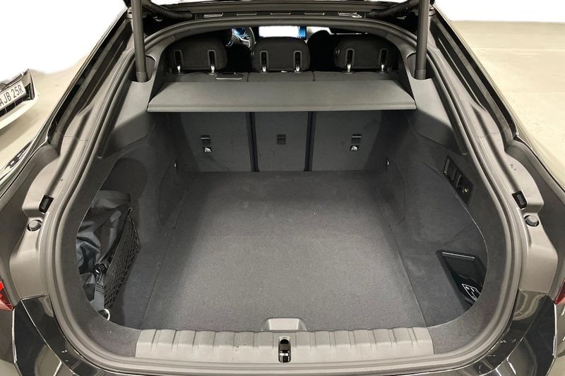 BMW i4 bild 10