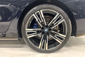BMW i7 bild 21