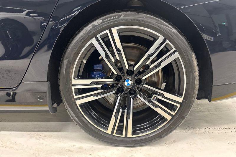 BMW i7 bild 21