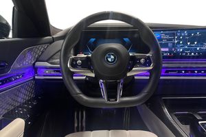 BMW i7 bild 9