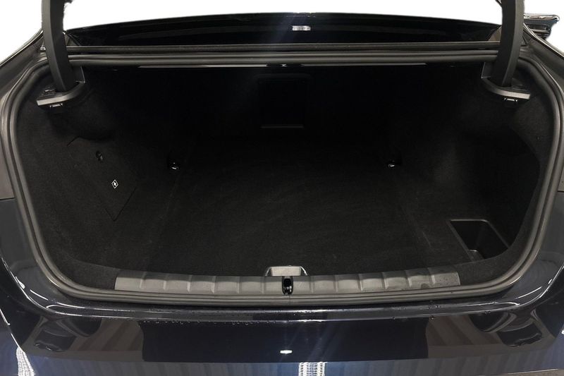BMW i7 bild 13