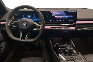 BMW 530 bild 8