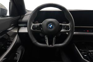 BMW 530 bild 9