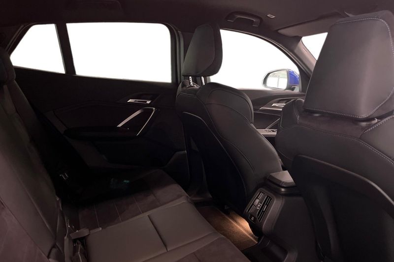 BMW iX2 bild 7