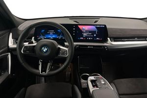 BMW iX2 bild 8