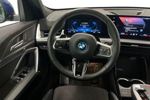 BMW iX2 bild 9