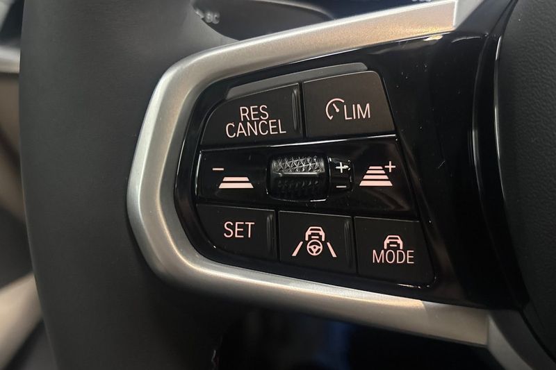 BMW i4 bild 13