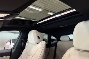 BMW i4 bild 17