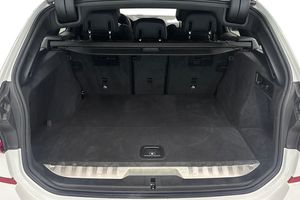 BMW 330 bild 10