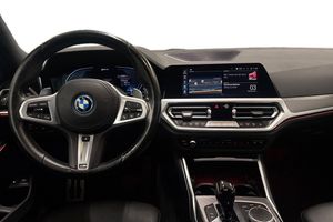 BMW 330 bild 8