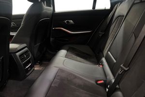BMW 330 bild 11