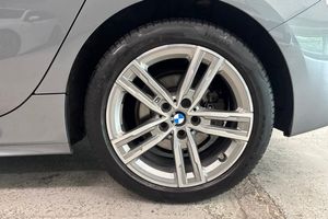 BMW 118 bild 14