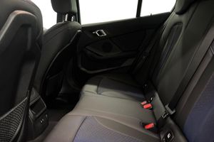 BMW 118 bild 11