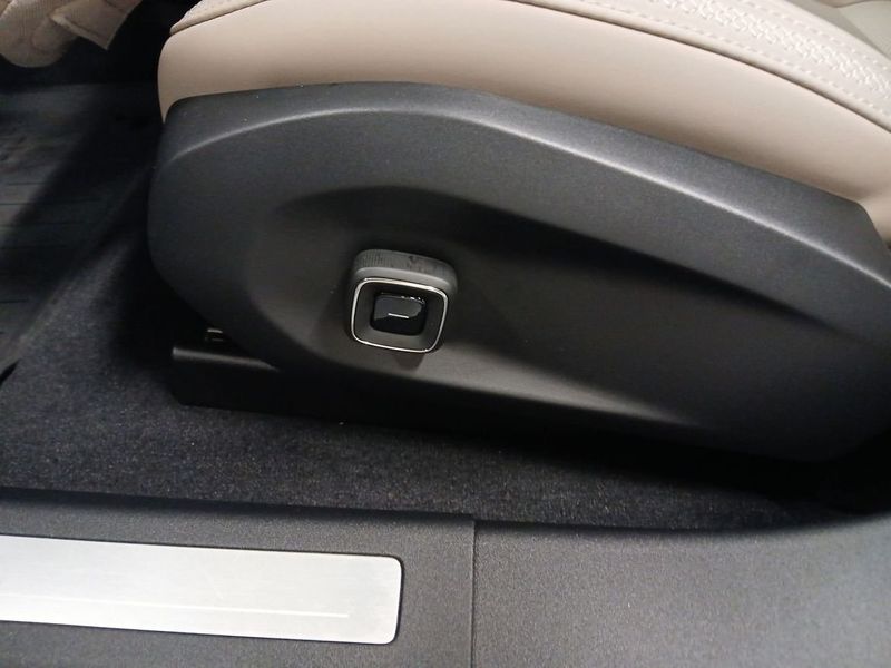 Volvo ES90 bild 15