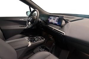 BMW iX bild 6