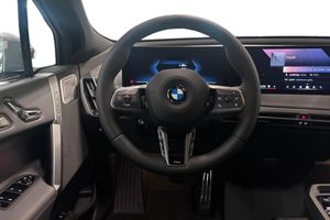 BMW iX bild 9