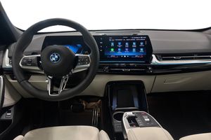 BMW X1 bild 8