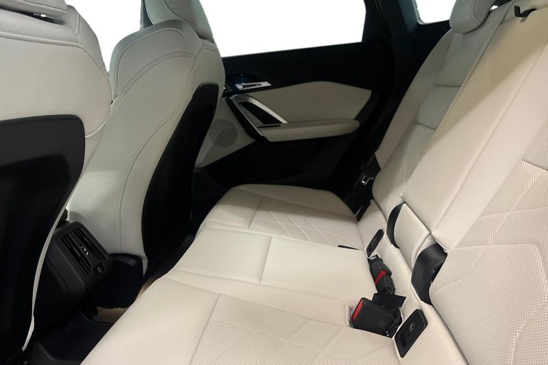 BMW X1 bild 11