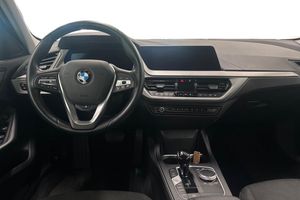 BMW 118 bild 8