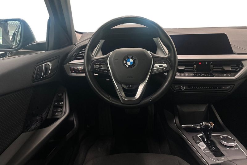 BMW 118 bild 9