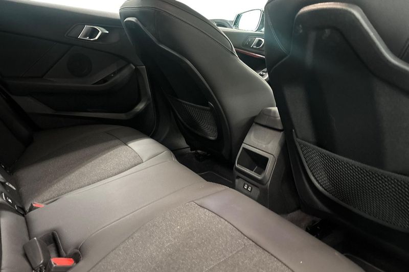 BMW 118 bild 7