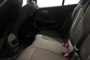 BMW 118 bild 11