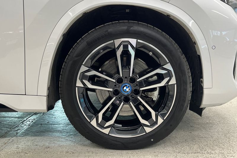 BMW X1 bild 14