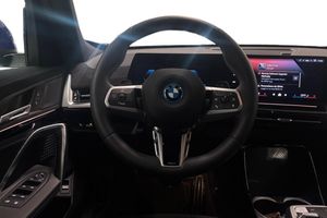 BMW X1 bild 9
