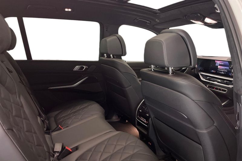 BMW X7 bild 7