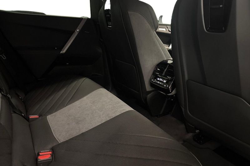 BMW iX bild 7