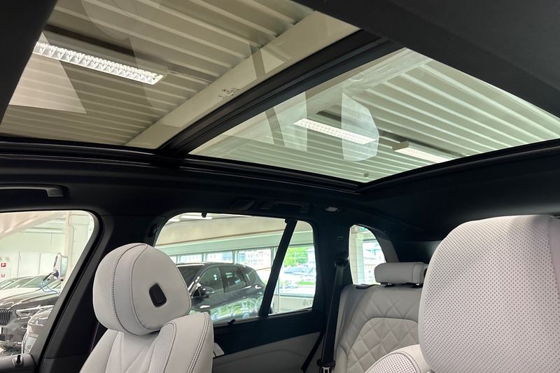 BMW X5 bild 16