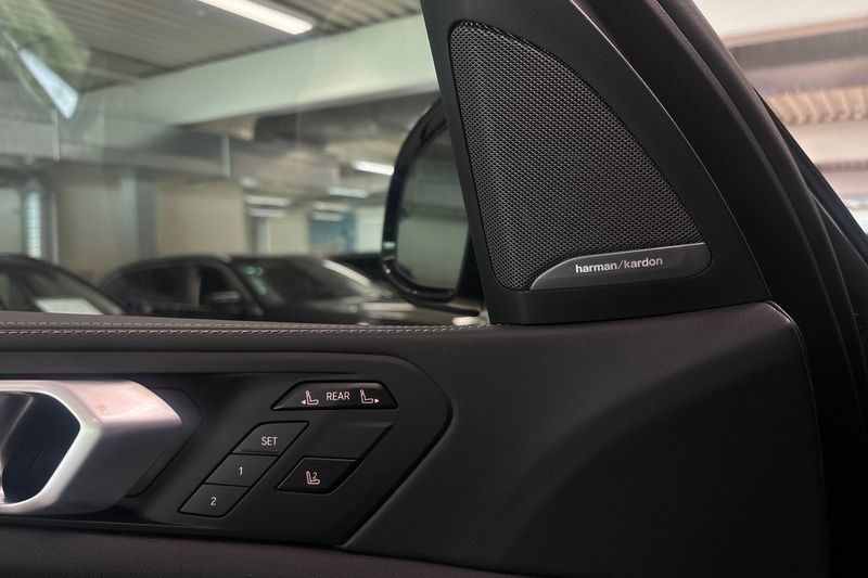 BMW X7 bild 15