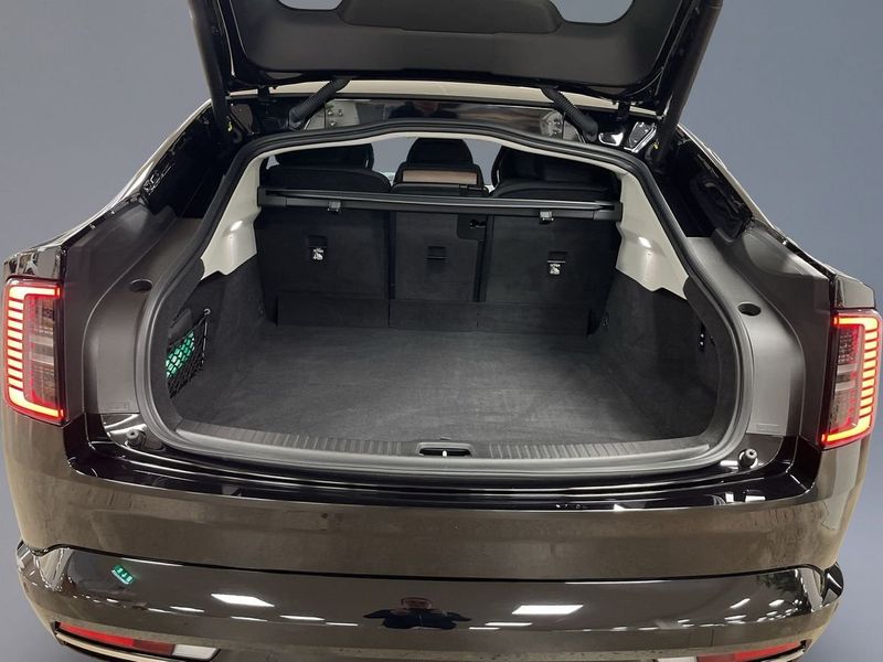 Volvo ES90 bild 10