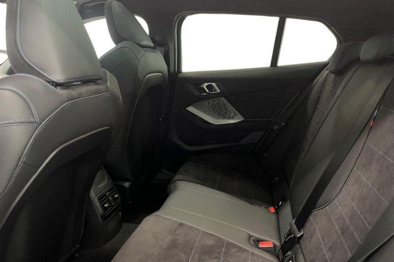 BMW 120 bild 11