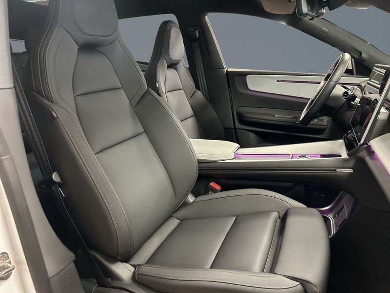 Polestar 4 bild 8
