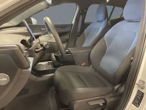 Volvo EX30 bild 7