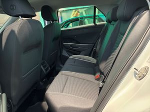 Volkswagen T-Roc bild 17